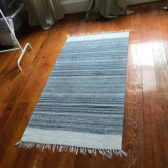 rug - Picture 1 of 6